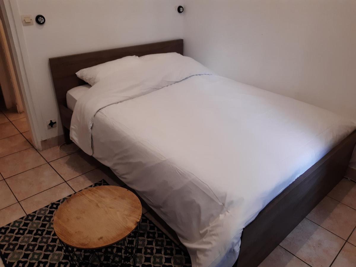 Appartement AAD1 Clamart 200 m du Tramway T6 st pavé blc avec cuisine séparée Extérieur photo