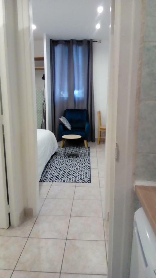 Appartement AAD1 Clamart 200 m du Tramway T6 st pavé blc avec cuisine séparée Extérieur photo
