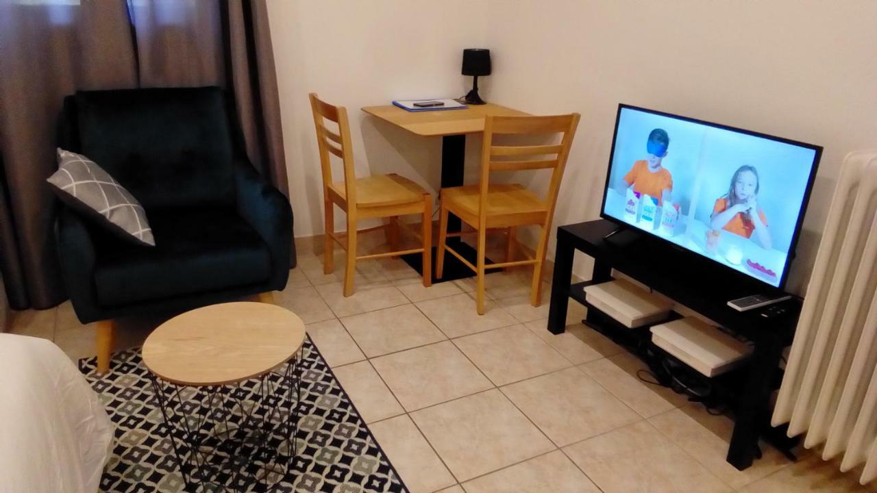 Appartement AAD1 Clamart 200 m du Tramway T6 st pavé blc avec cuisine séparée Extérieur photo